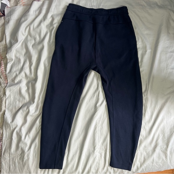Nike Sportswear Tech Fleece Jogger - Picture 5 of 10